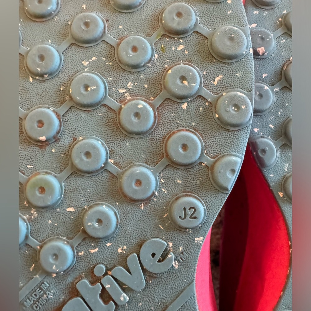 Native “Robbie” shoes - Picture 2 of 4